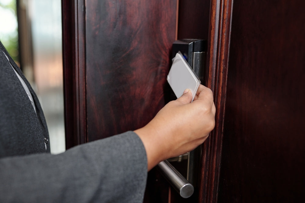 keyless entry card and reader