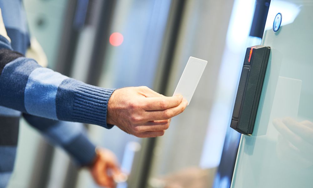 How To Implement an Employee Access Control Card Policy